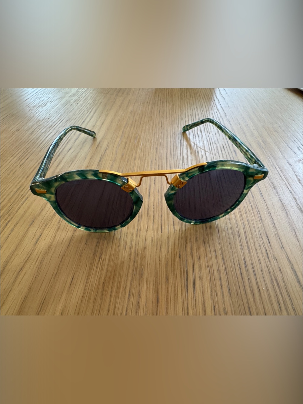 KREWE - Like New - St. Louis Green Tortoiseshell Round Sunglasses w Gold Bridge